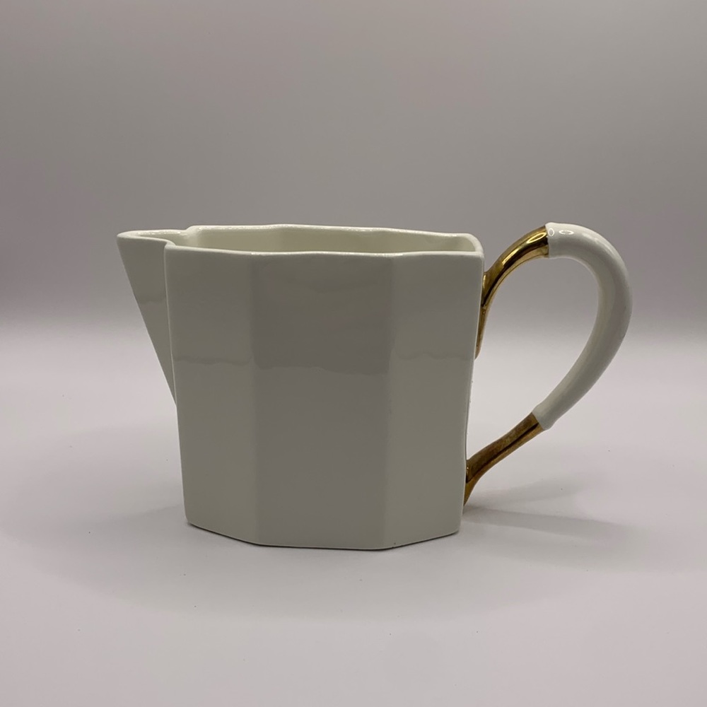 VINTAGE ERNEST SOHN USA CREAM PITCHER-MID CENTURY IVORY/GOLD (MOD-1202)